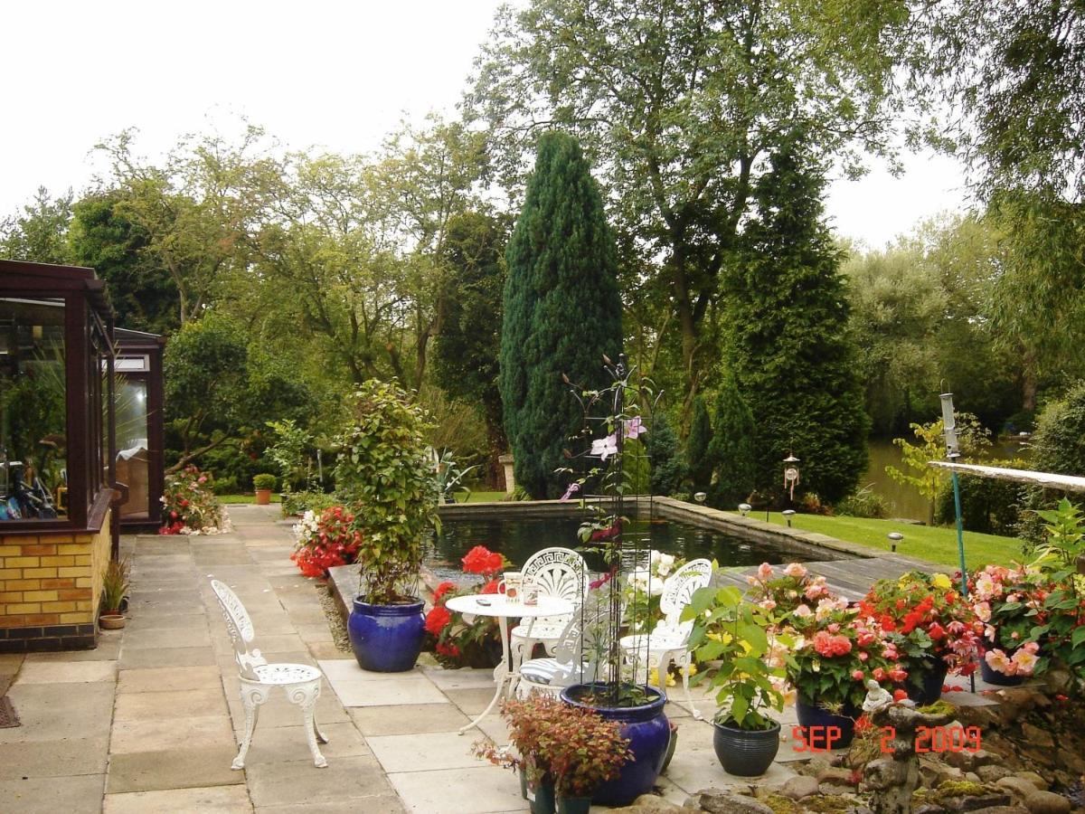 The Willows Bed & Breakfast York Exteriér fotografie